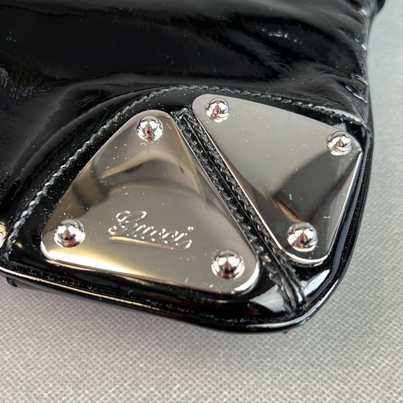 Gucci top handle clutch black mirror finish silver hardware, like new - Picture 6 of 12